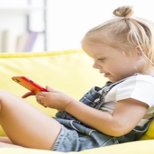 ¡Peligro niños Redes Sociales!