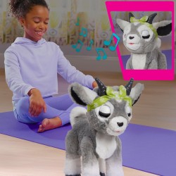 Furreal Daisy la Cabrita que hace yoga Furreal Daisy la Cabrita que hace yoga