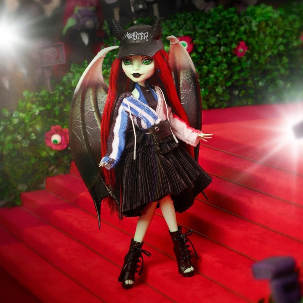 Monster High Off-White™ c/o Raven Rhapsody