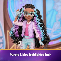 Academia Unicornio muñeca de moda Layla