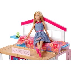 Barbie Casa de 2 pisos con muñeca GXC00