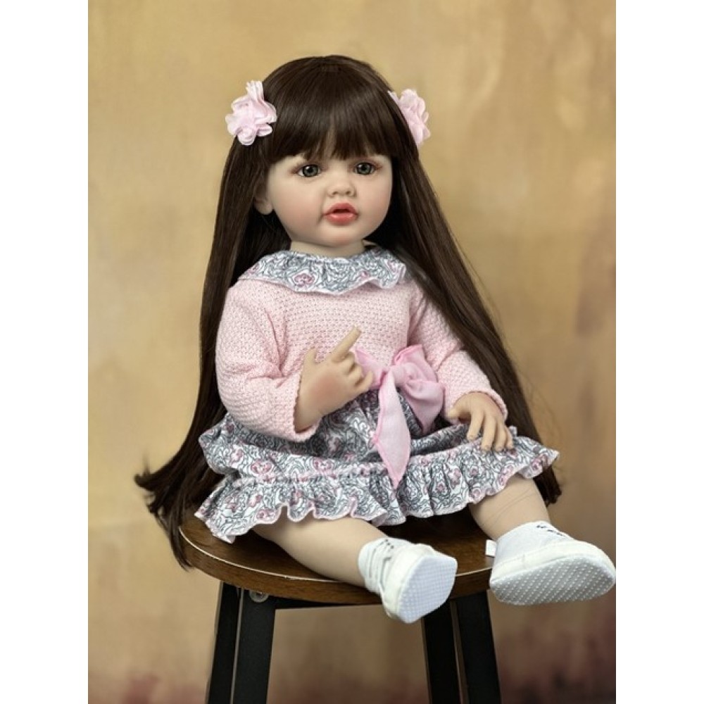 Muñeca reborn realista niña cabello largo 55 cm