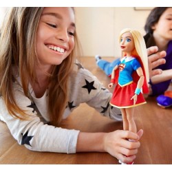 Super Hero Girls Superchica  DLT63
