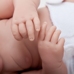 JC Toys muñeco bebé 43 cm - azul