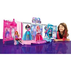 Barbie Campamento pop Escenario 2-en-1