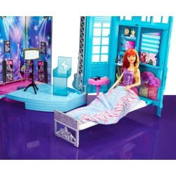 Barbie Campamento pop Escenario 2-en-1
