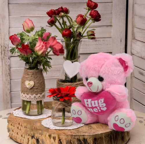 Oso de peluche rosado con corazón "Hug Me - vista alternativa