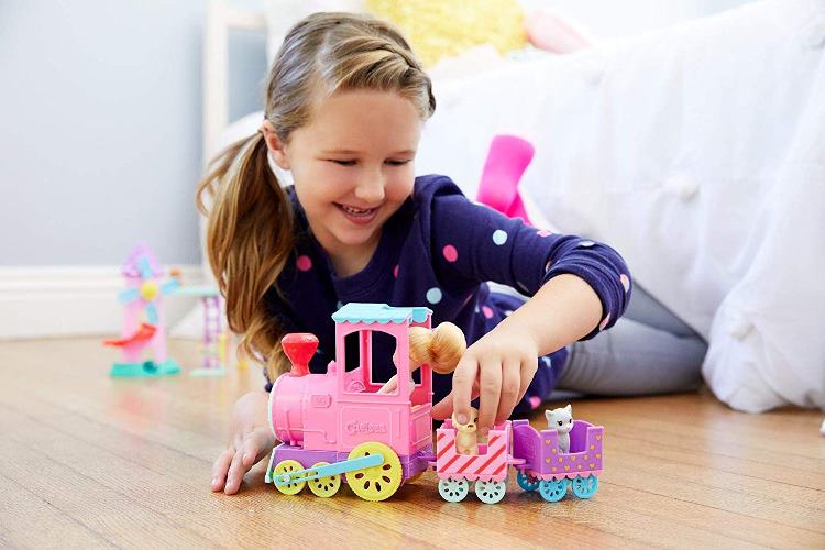 Barbie Chelsea y su tren de mascotas FRL86 - imagen adicional