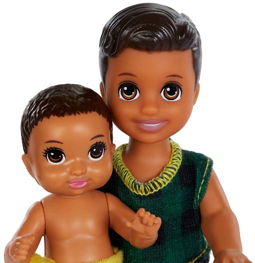 Barbie niñera set hermanitos GFL32 - vista alternativa