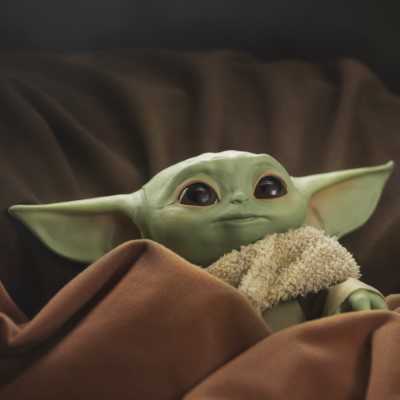 Star Wars Mandalorian The Child peluche parlante - vista alternativa