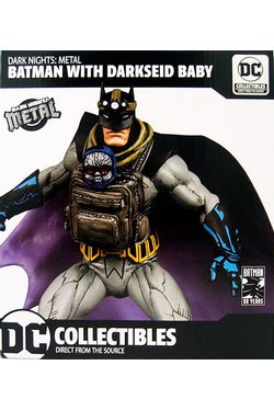 Dark nights metal estatua Batman con Darkseid - vista alternativa